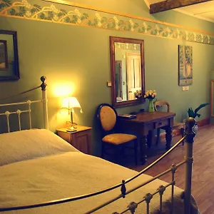 Guest house Crown House Suites United Kingdom